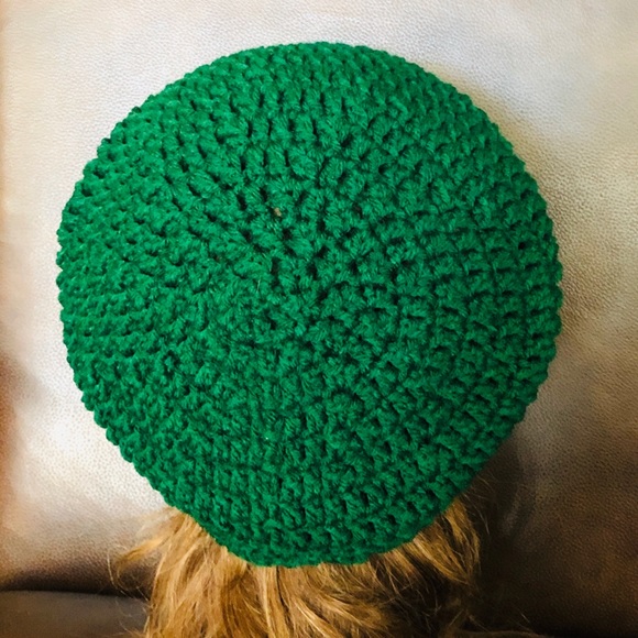 Green slouchy winter hat New hand crochet by me - Picture 3 of 5